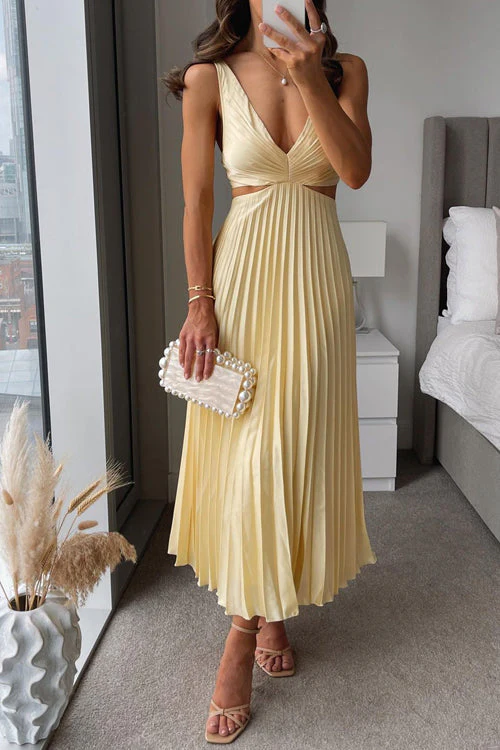 Blush&Bloom | Flowy pleated dress